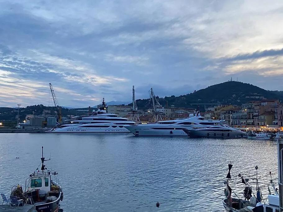 فيلا Casa Thibaut Poggi بيت للعطل